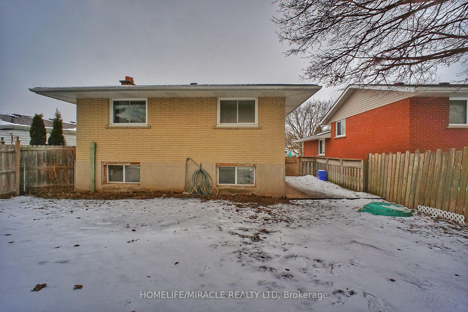 Photo 41 of 61 Bosworth Crescent, Kitchener — HOMEH