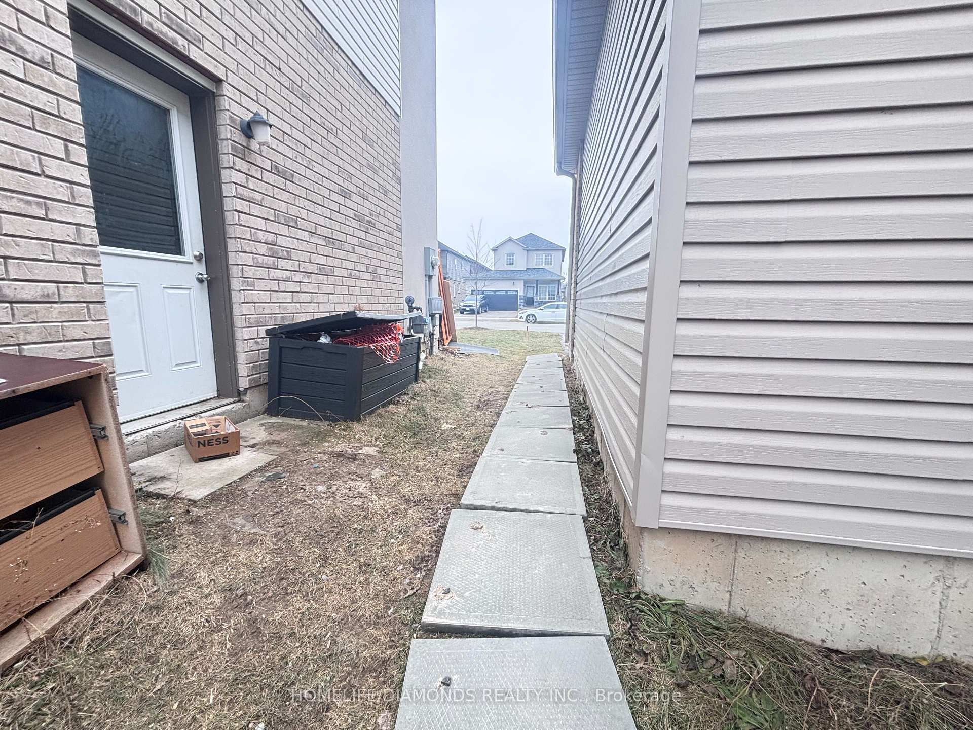 Photo 7 of Unit BSMT, 260 Bethune Avenue, Welland, Lincoln/Crowland — HOMEH