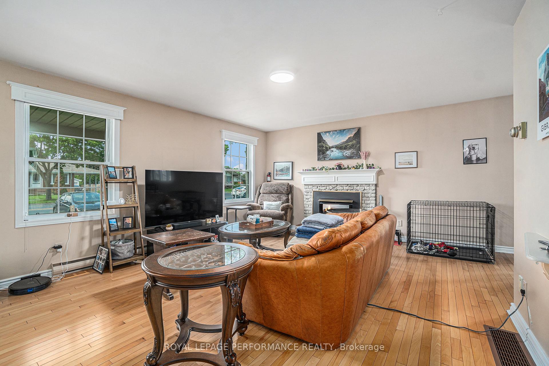 Photo 6 of 1505 2nd Street E, Cornwall — HOMEH