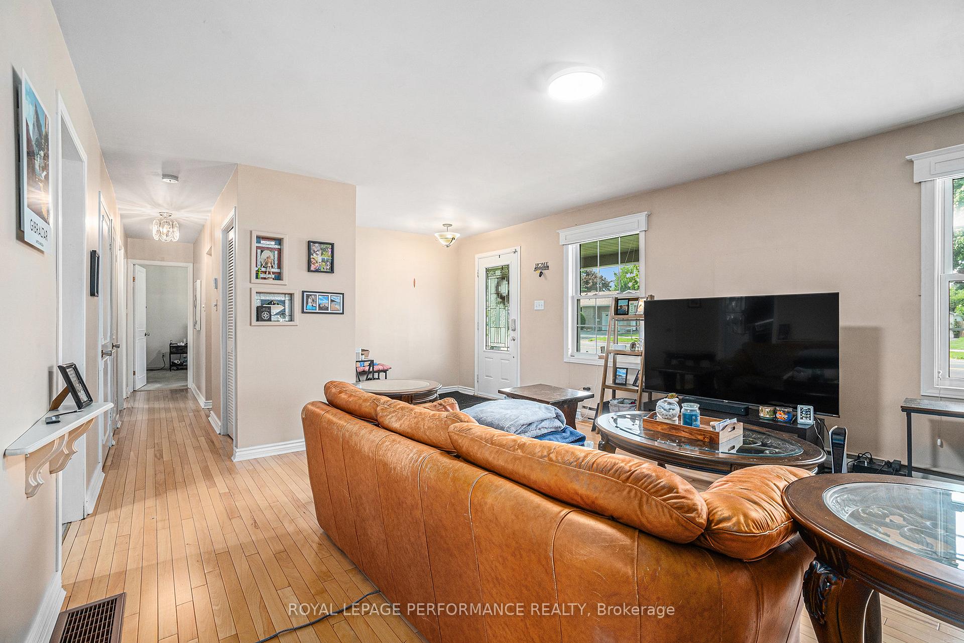 Photo 7 of 1505 2nd Street E, Cornwall — HOMEH