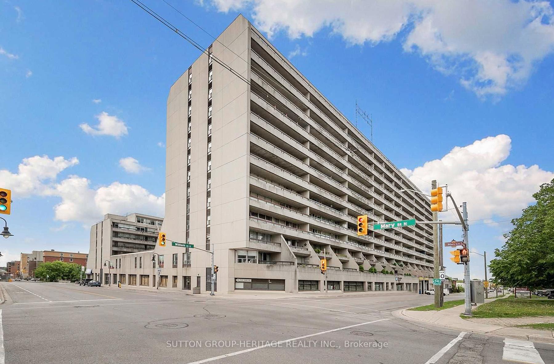 Front of Unit 912, 55 William Street E