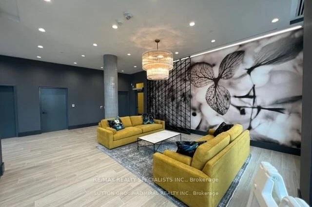 Photo 3 of Unit 214, 10 Lagerfeld Drive, Brampton, Northwest Brampton — HOMEH