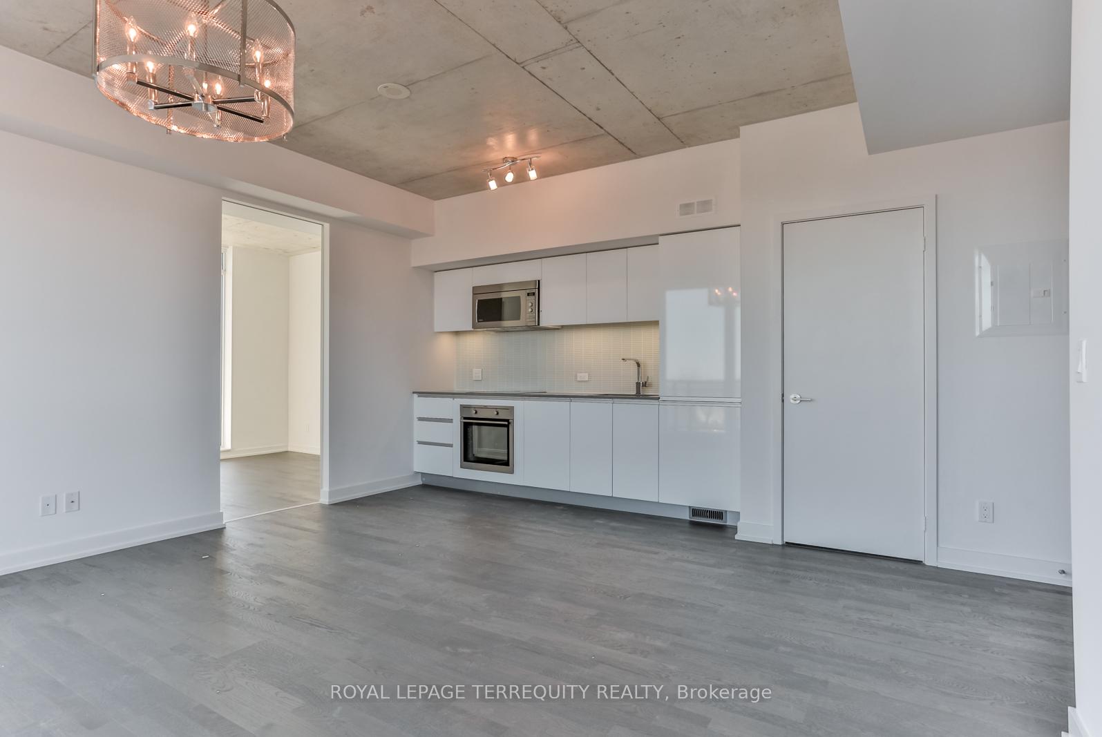 Photo 4 of Unit 703, 1238 Dundas Street E, Toronto, South Riverdale — HOMEH