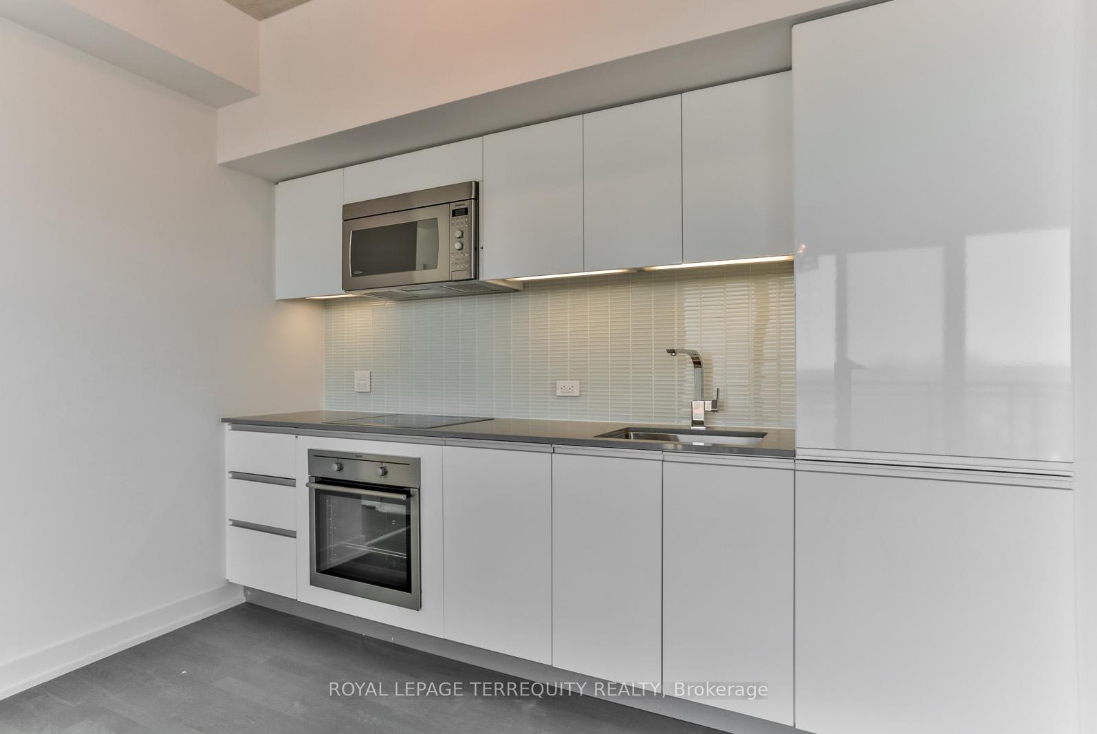 Photo 6 of Unit 703, 1238 Dundas Street E, Toronto, South Riverdale — HOMEH