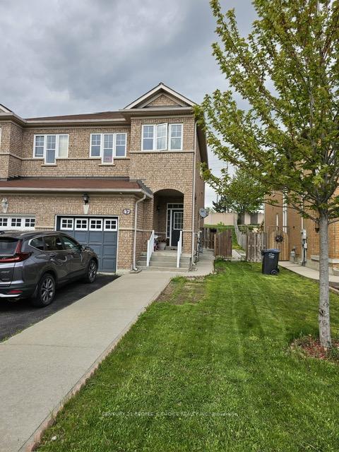 Front of Unit Bsmt, 47 Seahorse Avenue