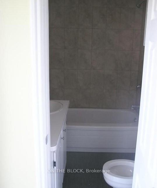 Photo 6 of 5 South Edgeware Road, St. Thomas — HOMEH