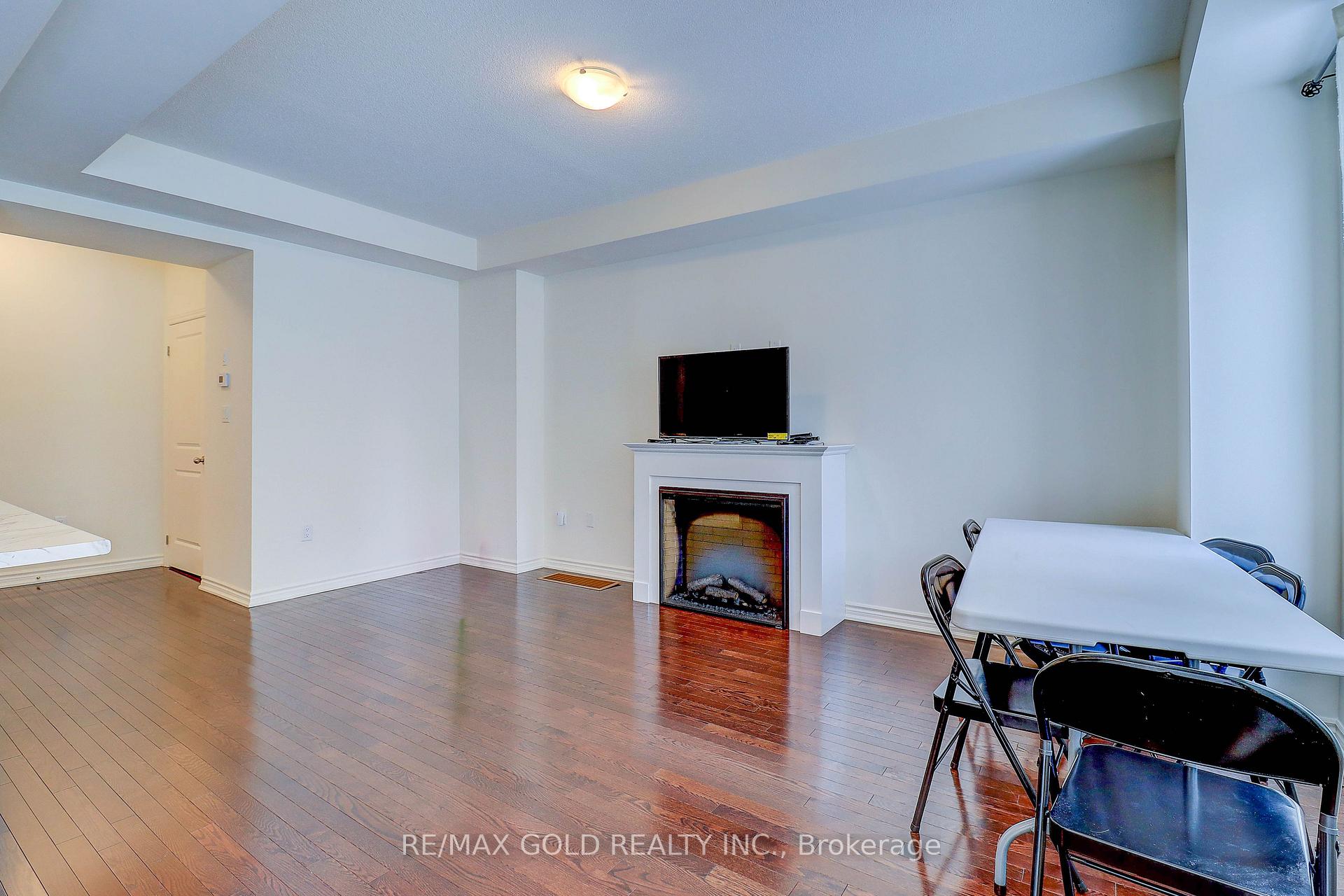 Photo 7 of 1222 Rexton Drive, Oshawa, Kedron — HOMEH