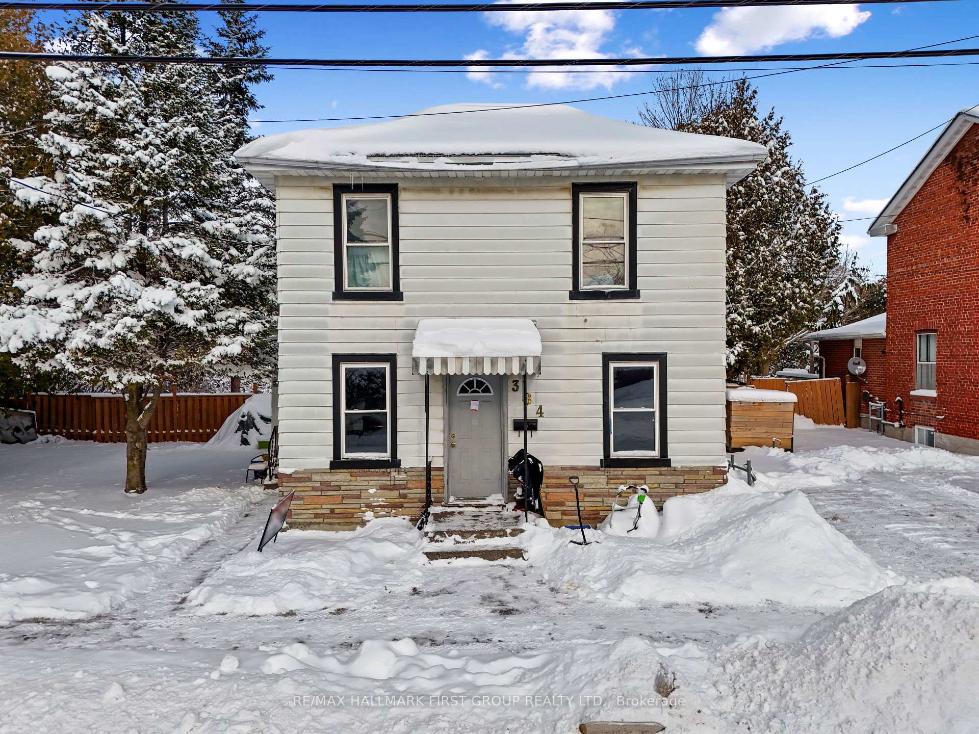 Photo 2 of 384 King Street W, Cobourg — HOMEH