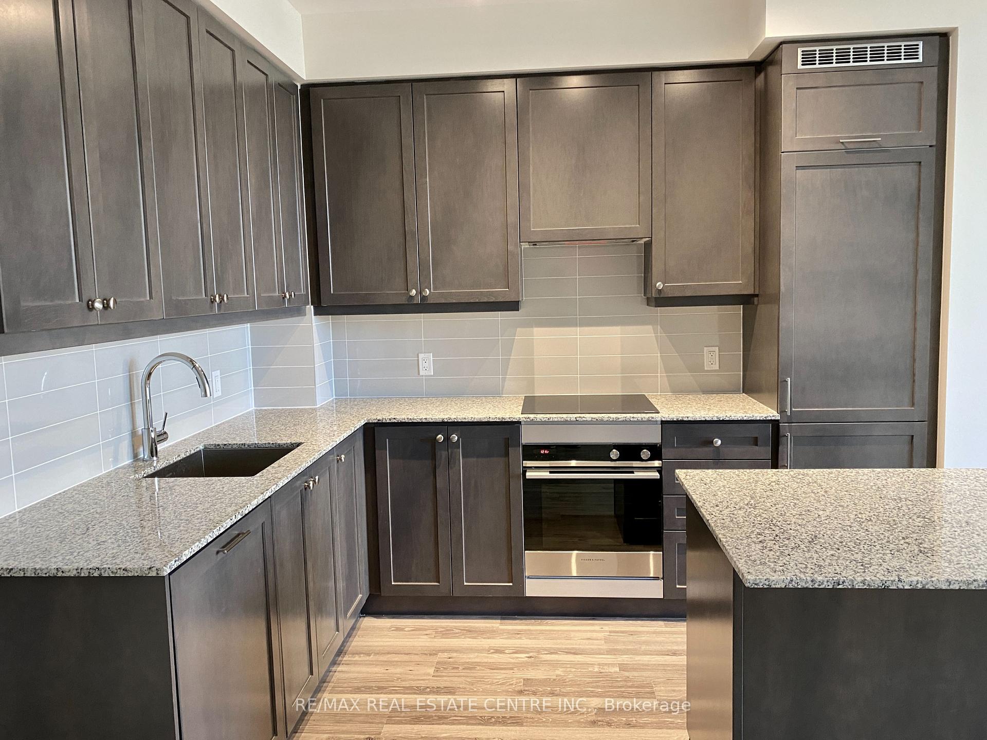 Photo 2 of Unit 222, 9075 Jane Street, Vaughan, Concord — HOMEH