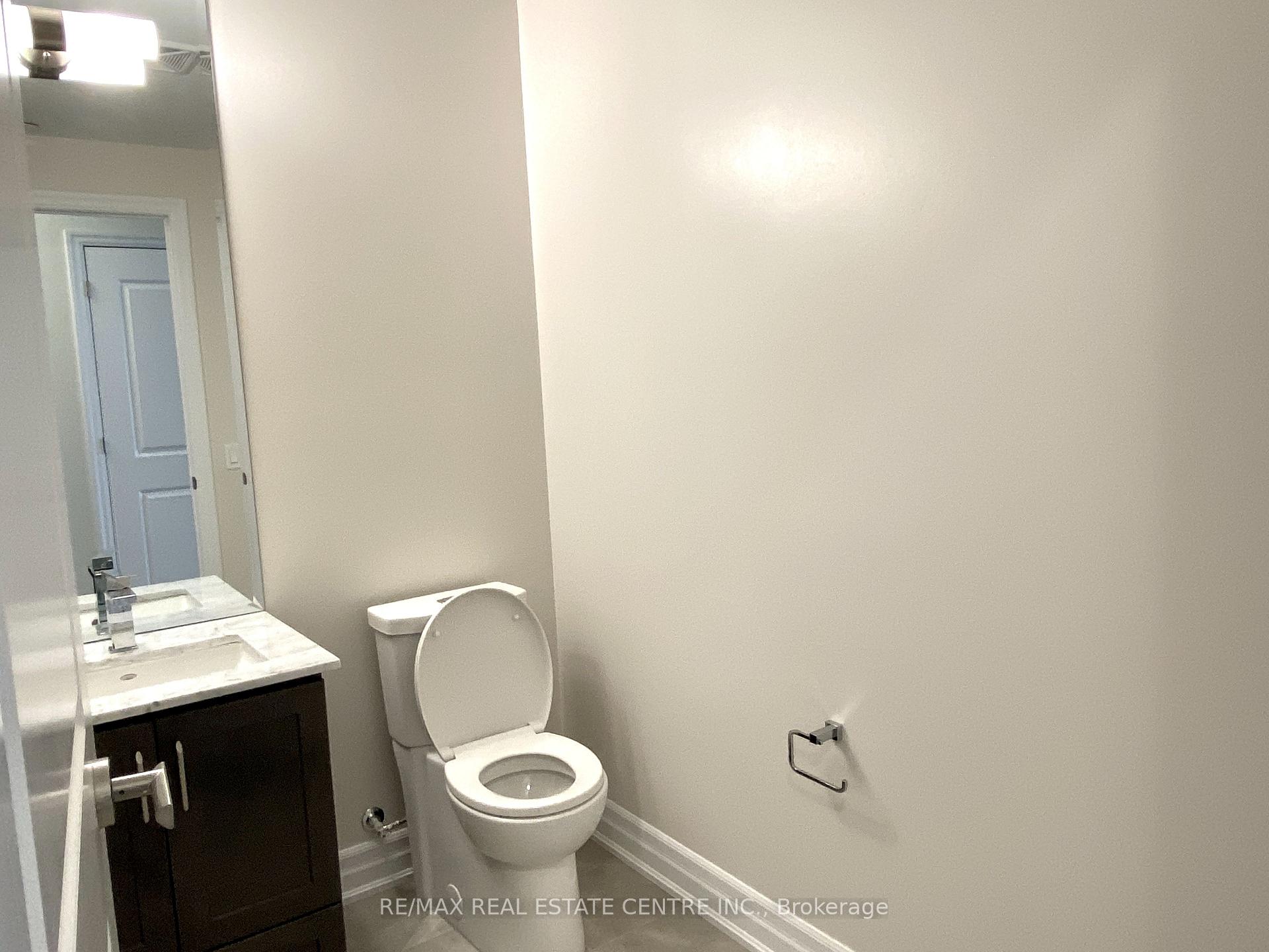 Photo 14 of Unit 222, 9075 Jane Street, Vaughan, Concord — HOMEH