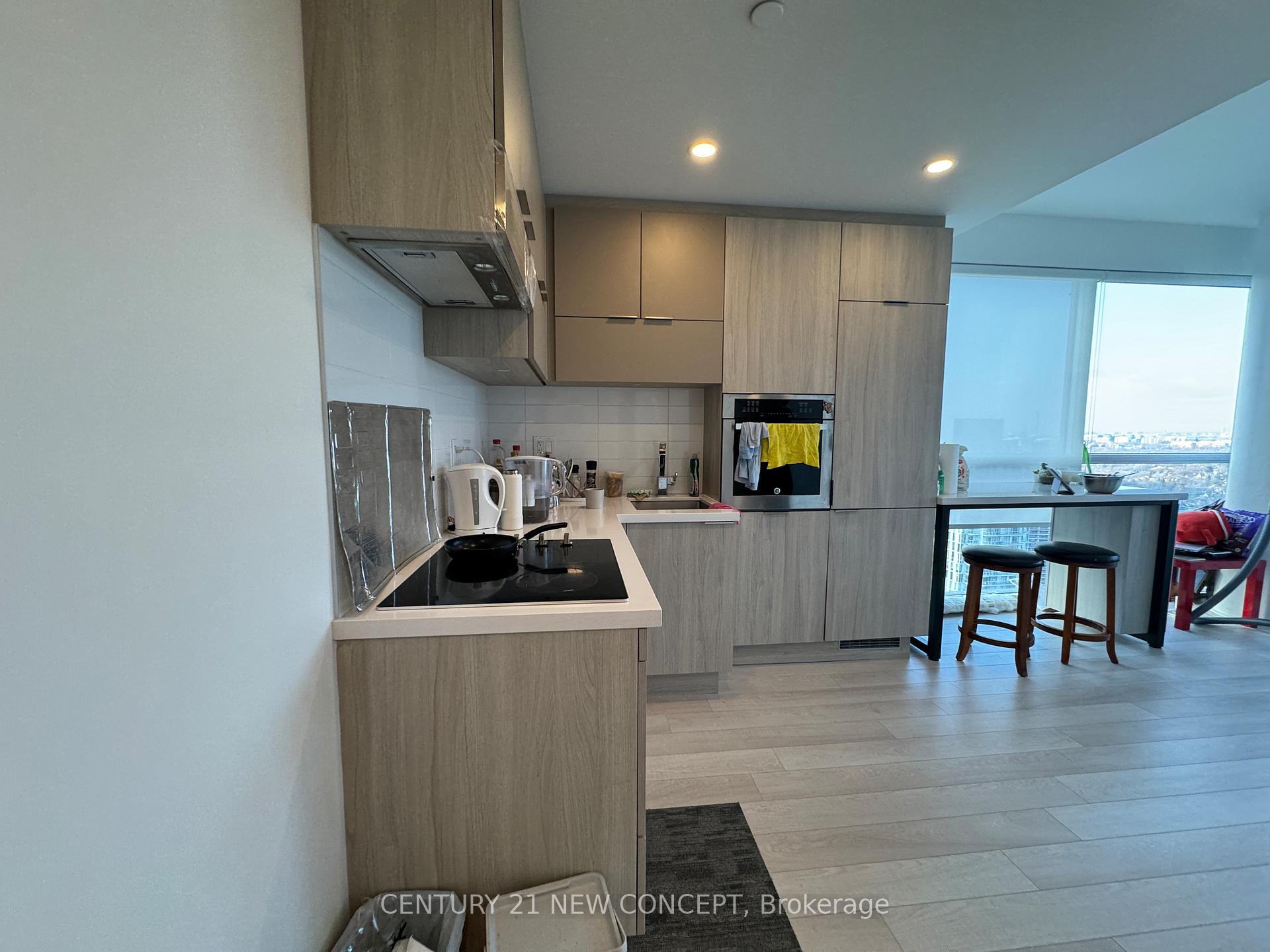 Photo 3 of Unit 3408, 39 Roehampton Avenue, Toronto, Mount Pleasant West — HOMEH