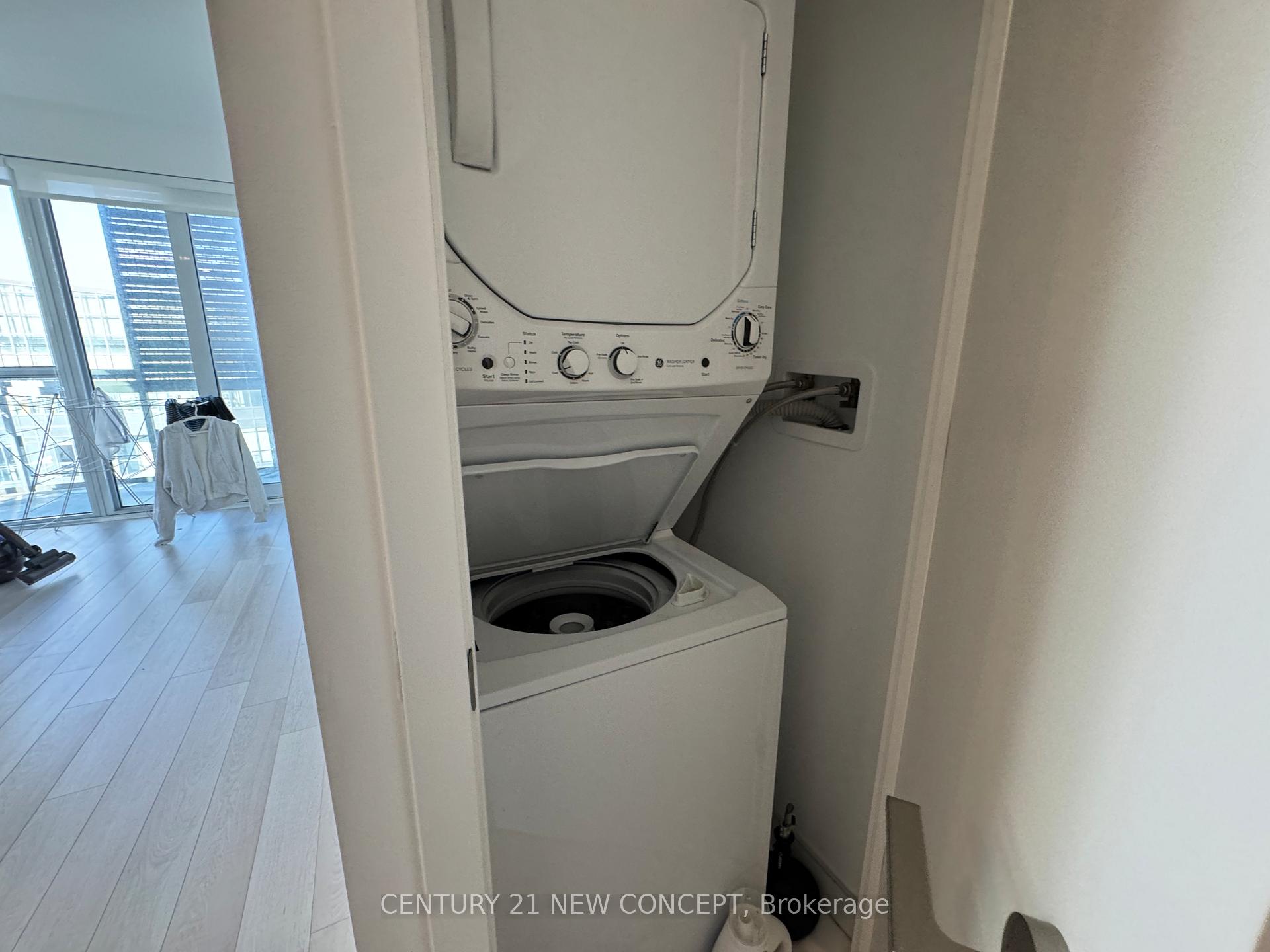 Photo 9 of Unit 3408, 39 Roehampton Avenue, Toronto, Mount Pleasant West — HOMEH