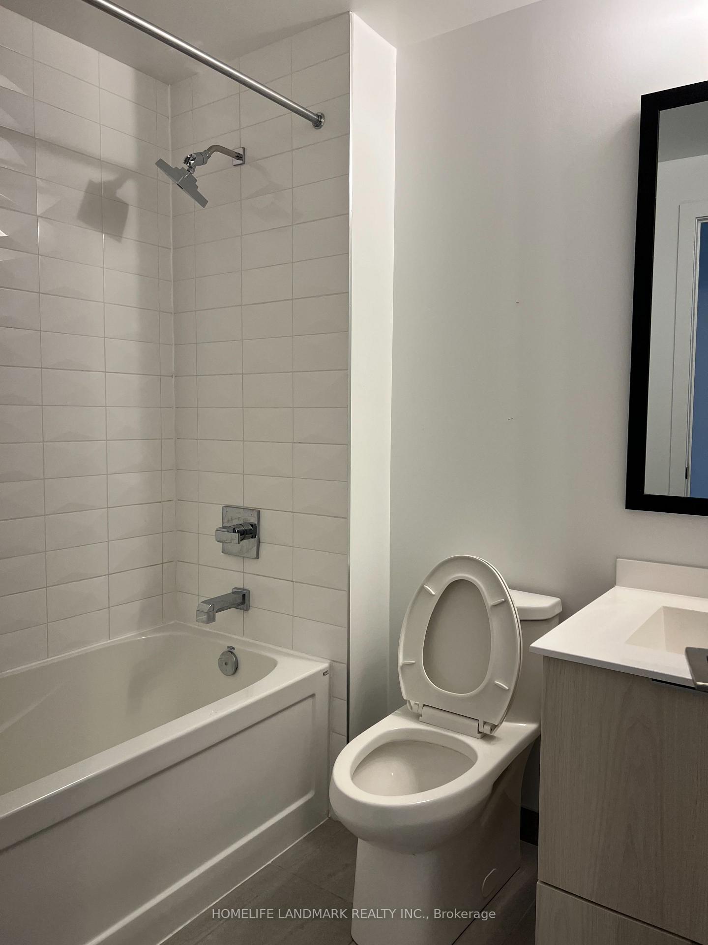 Photo 4 of Unit 621, 1 Belsize Drive, Toronto, Mount Pleasant East — HOMEH
