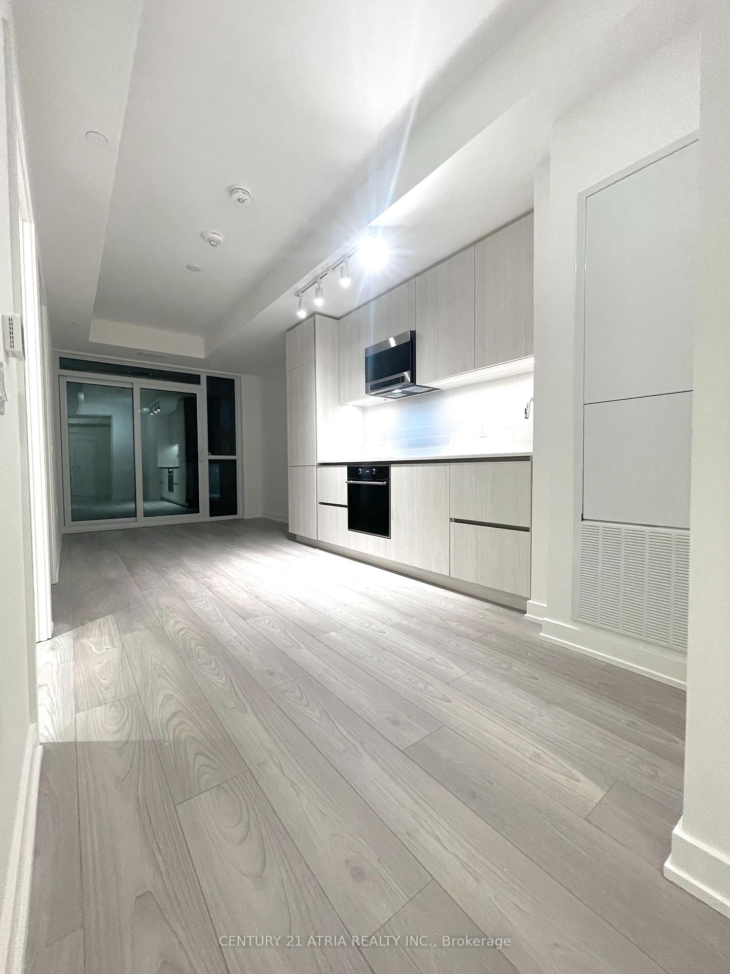 Photo 3 of Unit 1203, 110 Broadway Avenue, Toronto, Mount Pleasant West — HOMEH