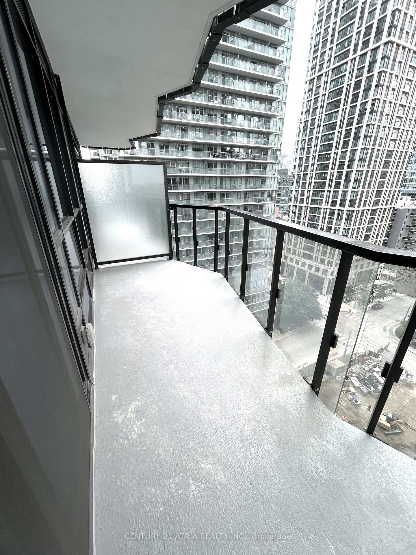 Photo 7 of Unit 1203, 110 Broadway Avenue, Toronto, Mount Pleasant West — HOMEH