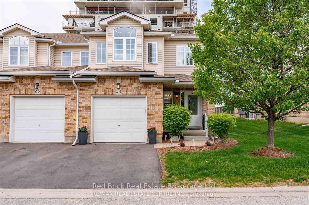 Photo 3 of Unit 24, 20 Shackleton Drive, Guelph, Grange Road — HOMEH
