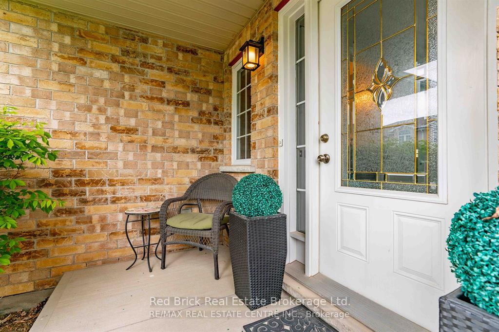 Photo 2 of Unit 24, 20 Shackleton Drive, Guelph, Grange Road — HOMEH