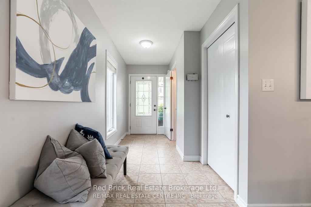 Photo 8 of Unit 24, 20 Shackleton Drive, Guelph, Grange Road — HOMEH