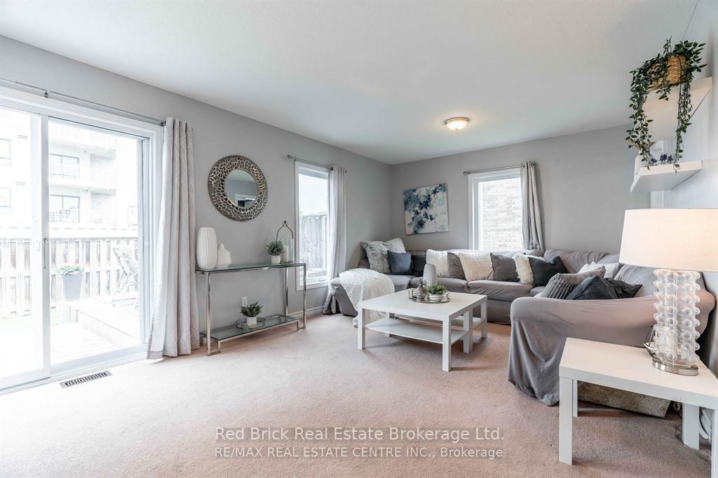 Photo 6 of Unit 24, 20 Shackleton Drive, Guelph, Grange Road — HOMEH