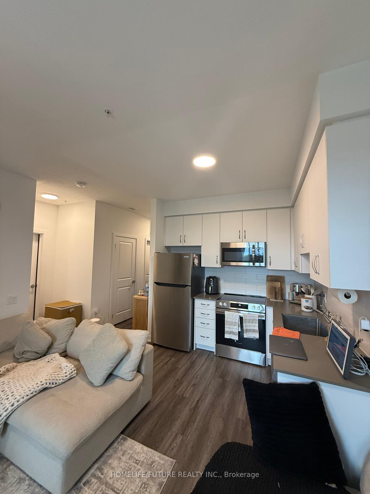 Photo 7 of Unit 426, 385 Arctic Red Drive, Oshawa, Windfields — HOMEH