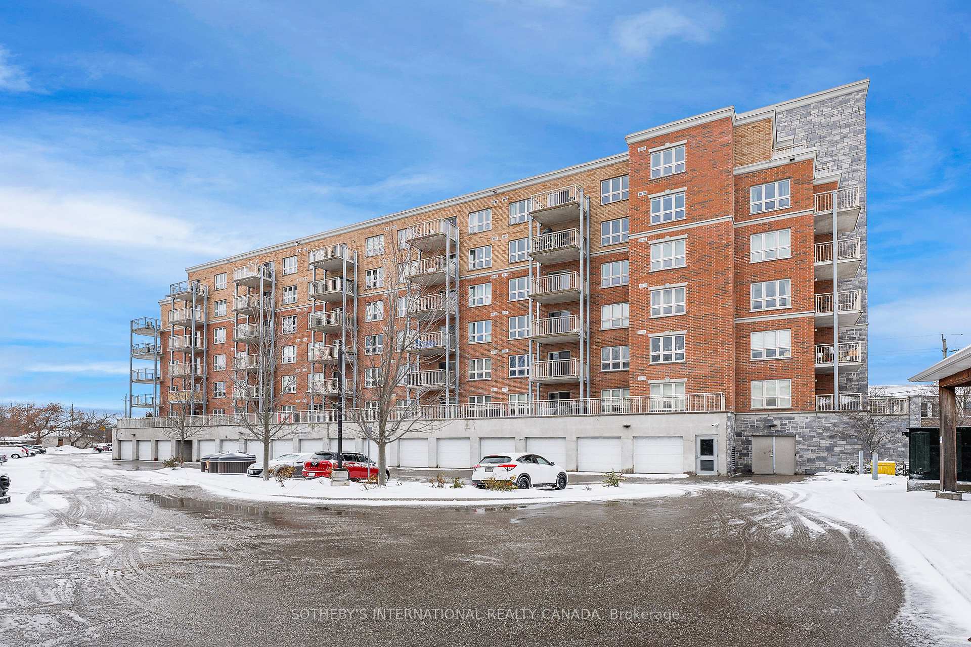 Photo 2 of Unit 409, 155 Water Street S, Cambridge — HOMEH