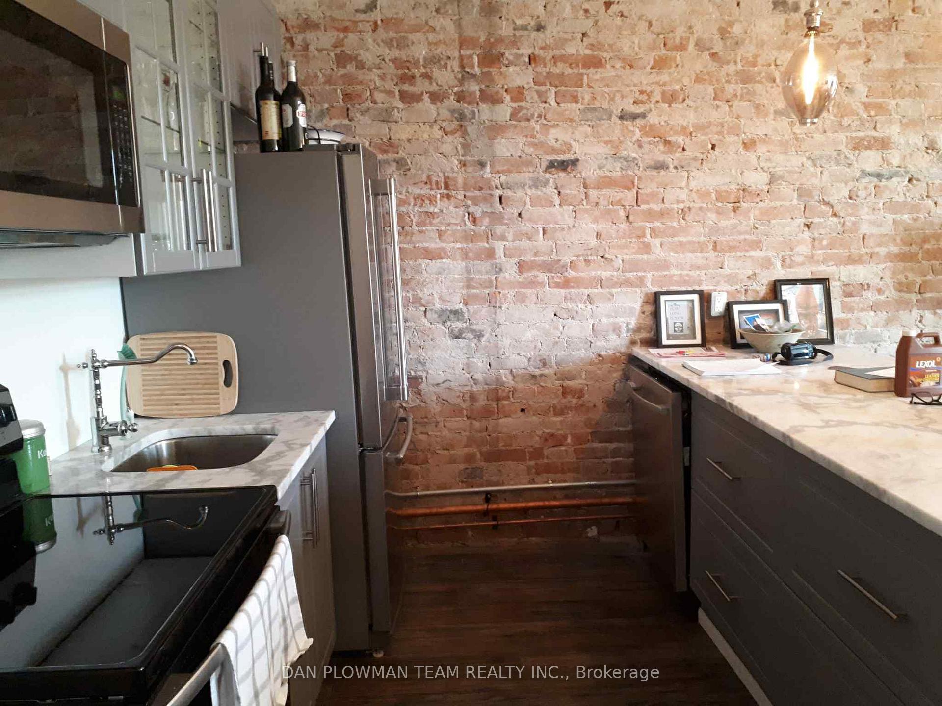 Photo 4 of Unit 307, 8 Simcoe Street N, Oshawa, O'Neill — HOMEH