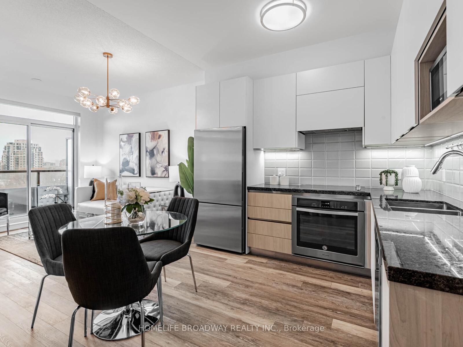 Photo 2 of Unit 720, 15 Water Walk Drive, Markham, Unionville — HOMEH