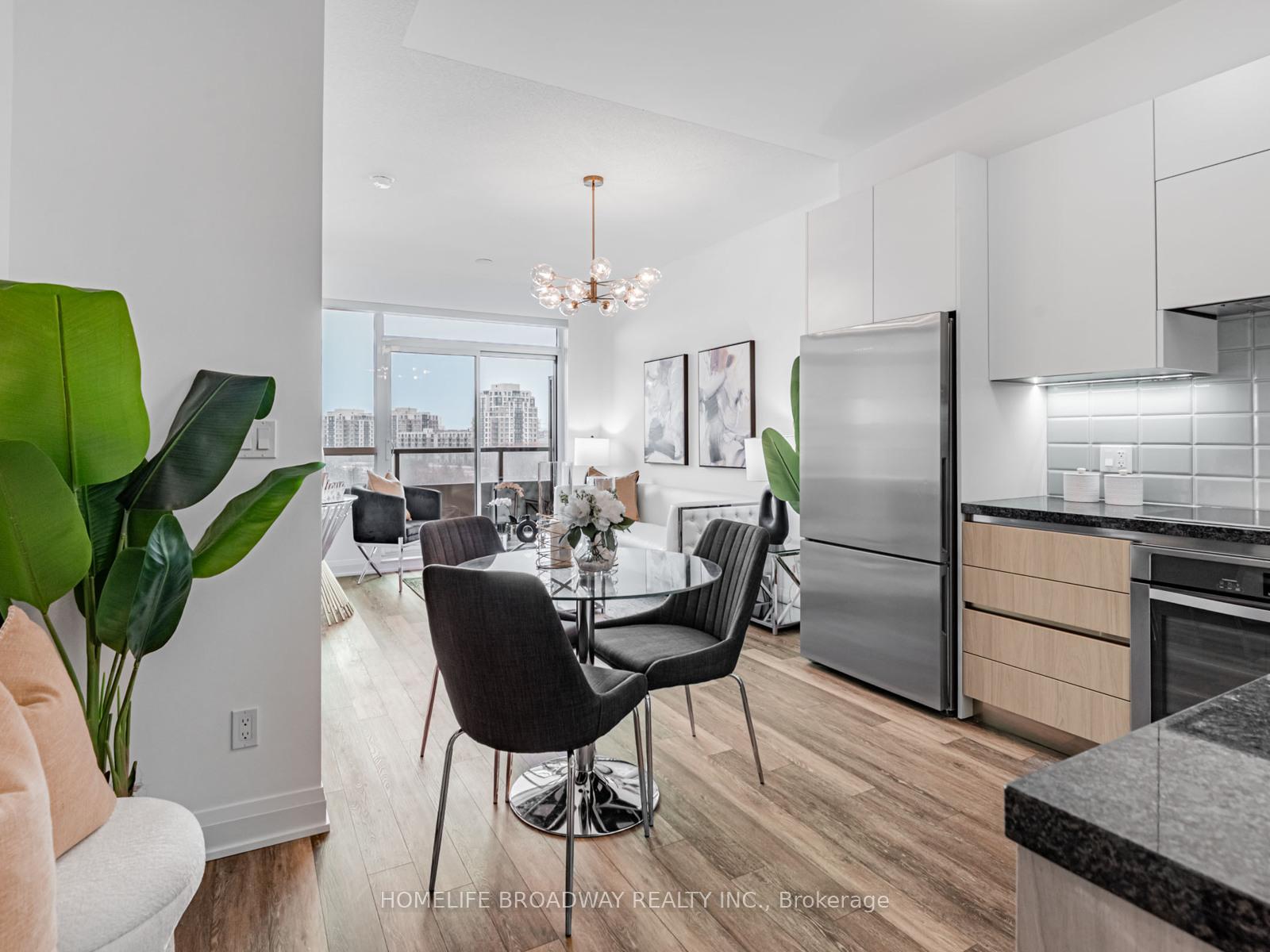 Photo 17 of Unit 720, 15 Water Walk Drive, Markham, Unionville — HOMEH