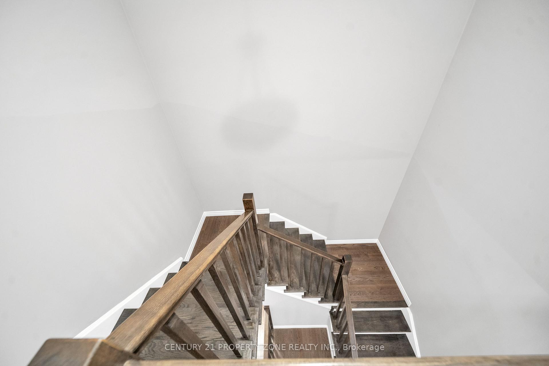 Photo 38 of 14 Spachman Street, Kitchener, Huron Park — HOMEH