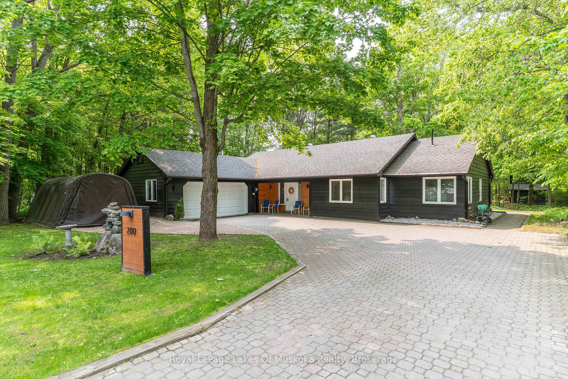 Front of 200 Tiffany Trail