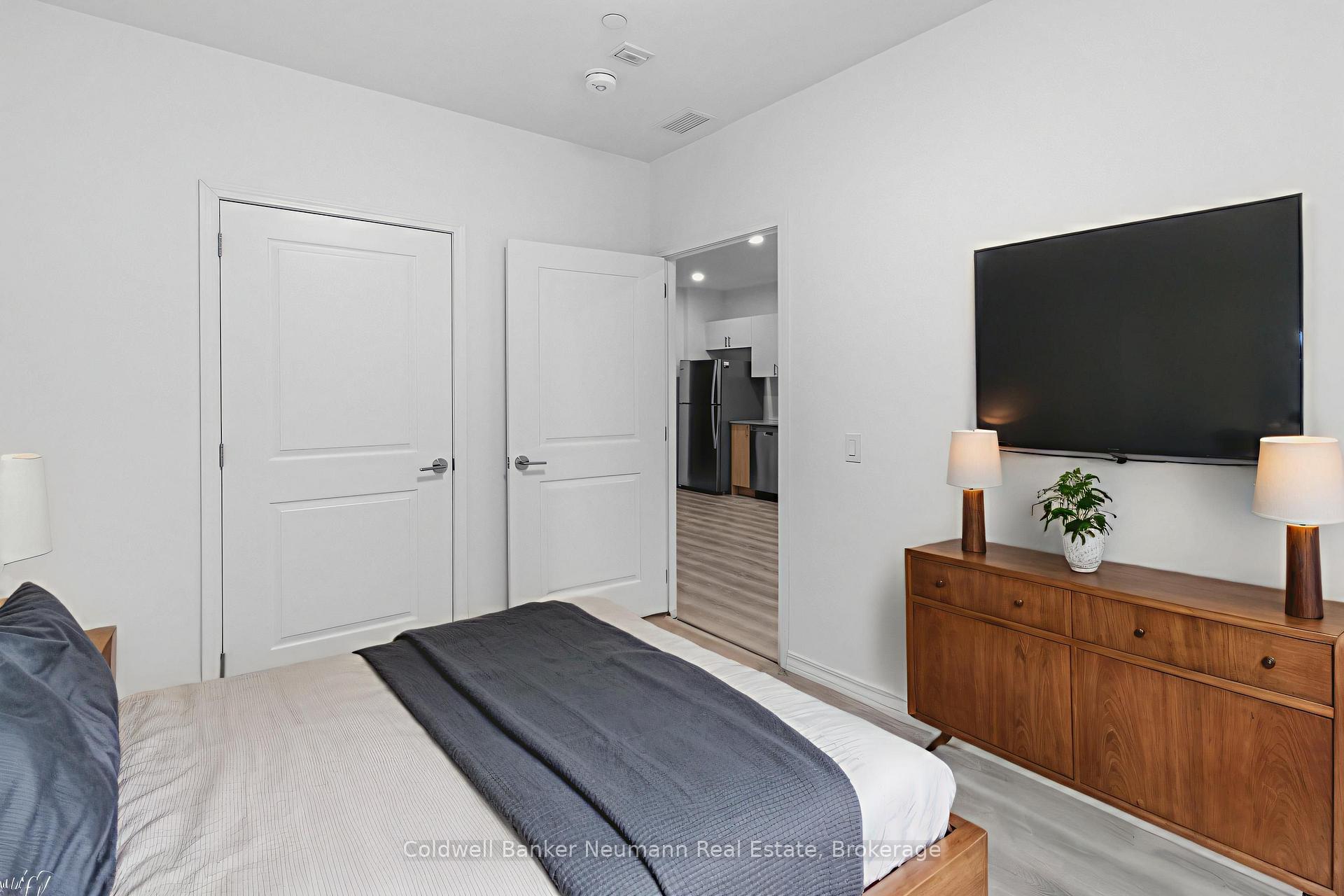 Photo 7 of Unit 113, 191 Elmira Road S, Guelph, Willow West/Sugarbush/West Acres — HOMEH