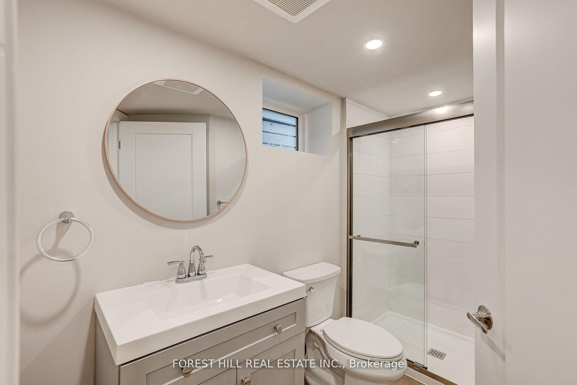 Photo 5 of Unit 2, 203 Weir Street N, Hamilton, Homeside — HOMEH