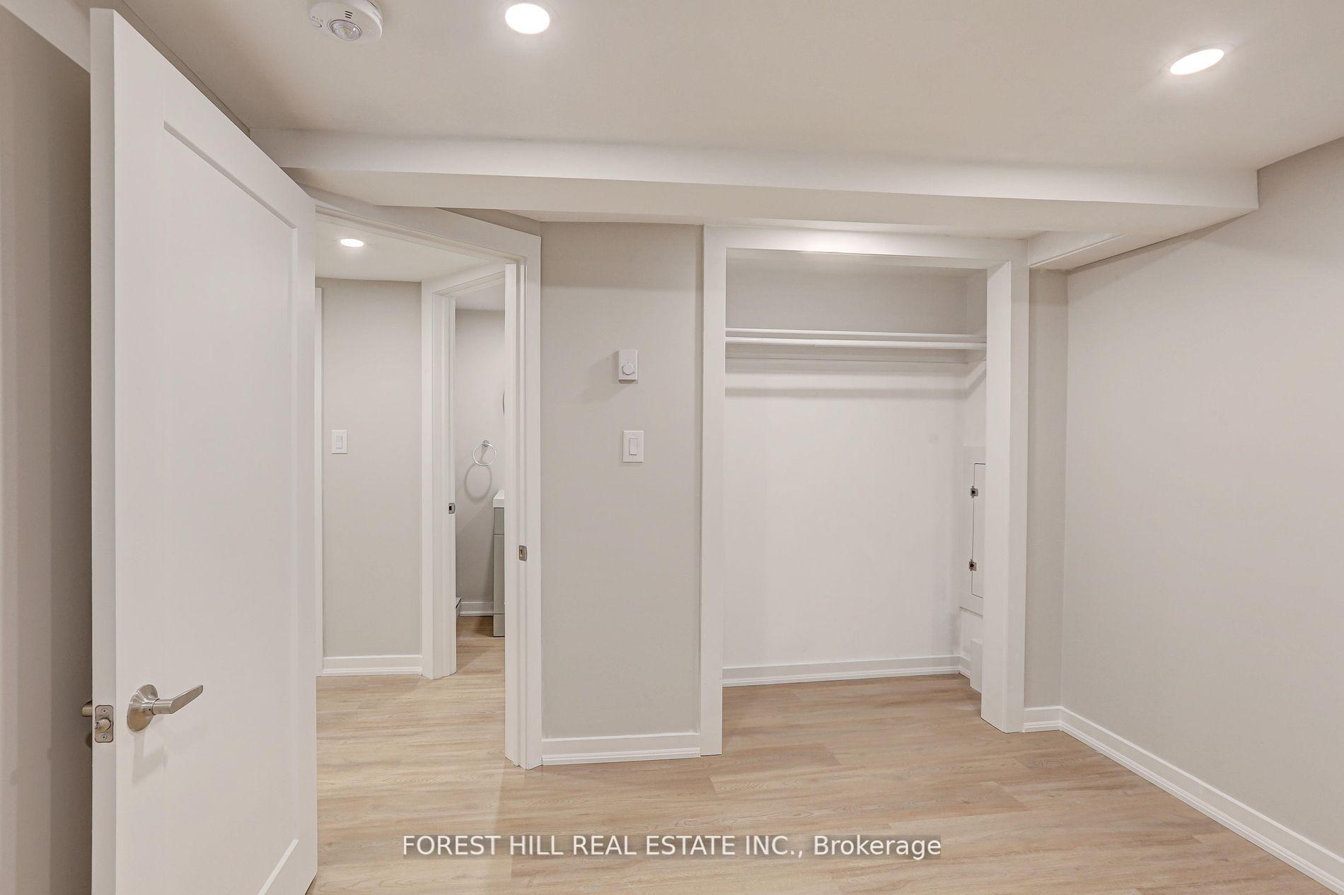 Photo 7 of Unit 2, 203 Weir Street N, Hamilton, Homeside — HOMEH