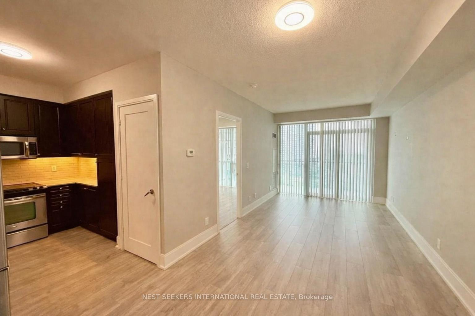 Front of Unit 1611, 70 Roehampton Avenue