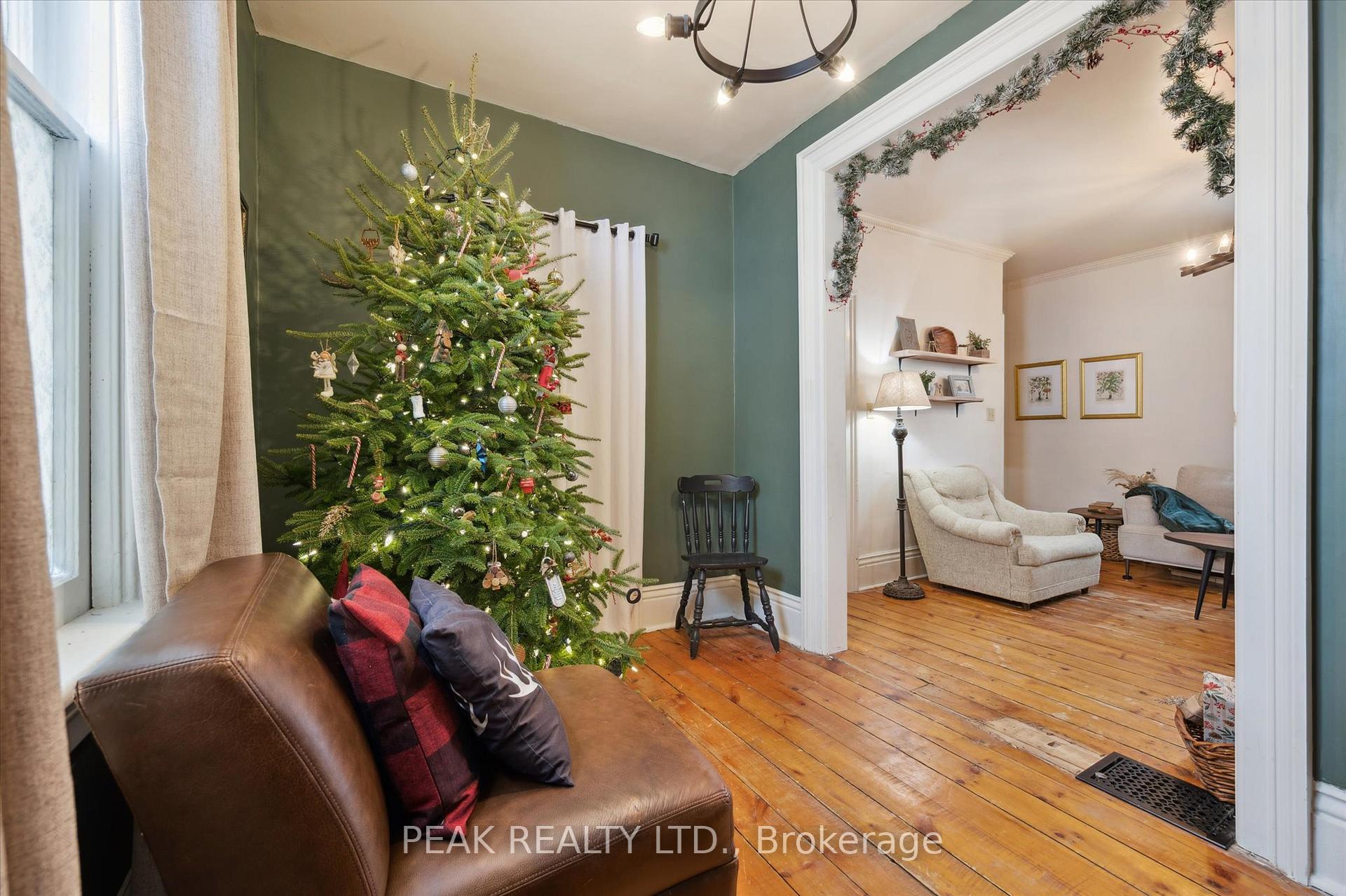 Photo 3 of 17 Ball Street, Brant, Paris — HOMEH