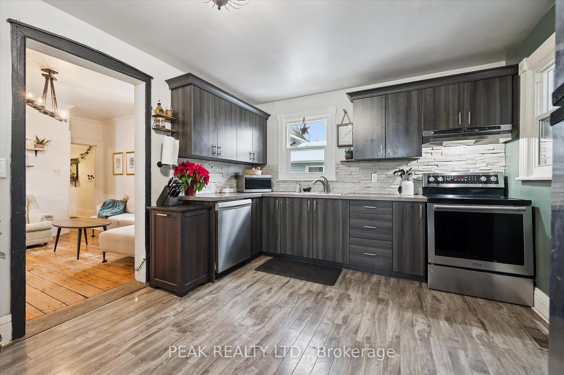 Photo 5 of 17 Ball Street, Brant, Paris — HOMEH