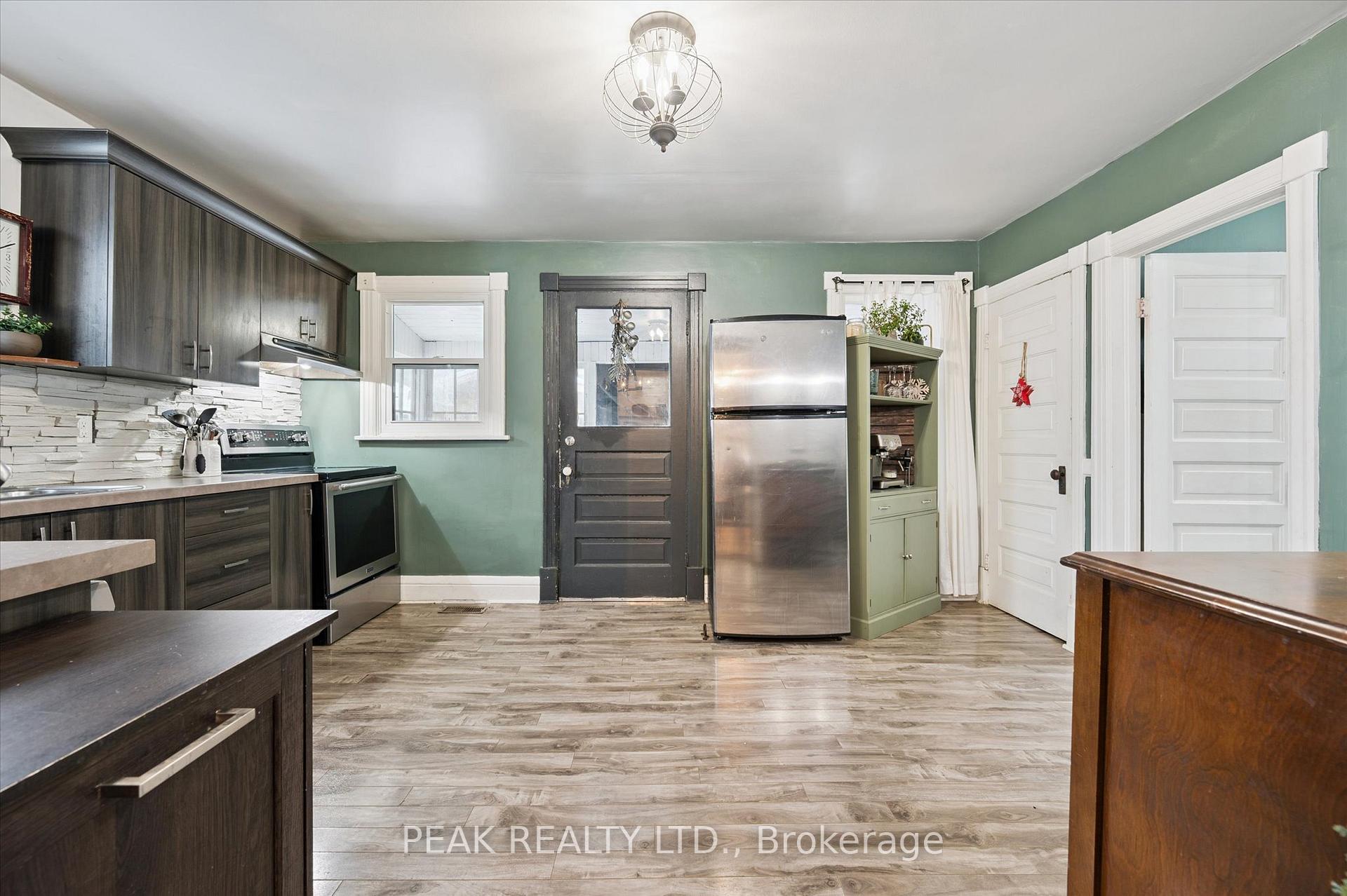Photo 17 of 17 Ball Street, Brant, Paris — HOMEH