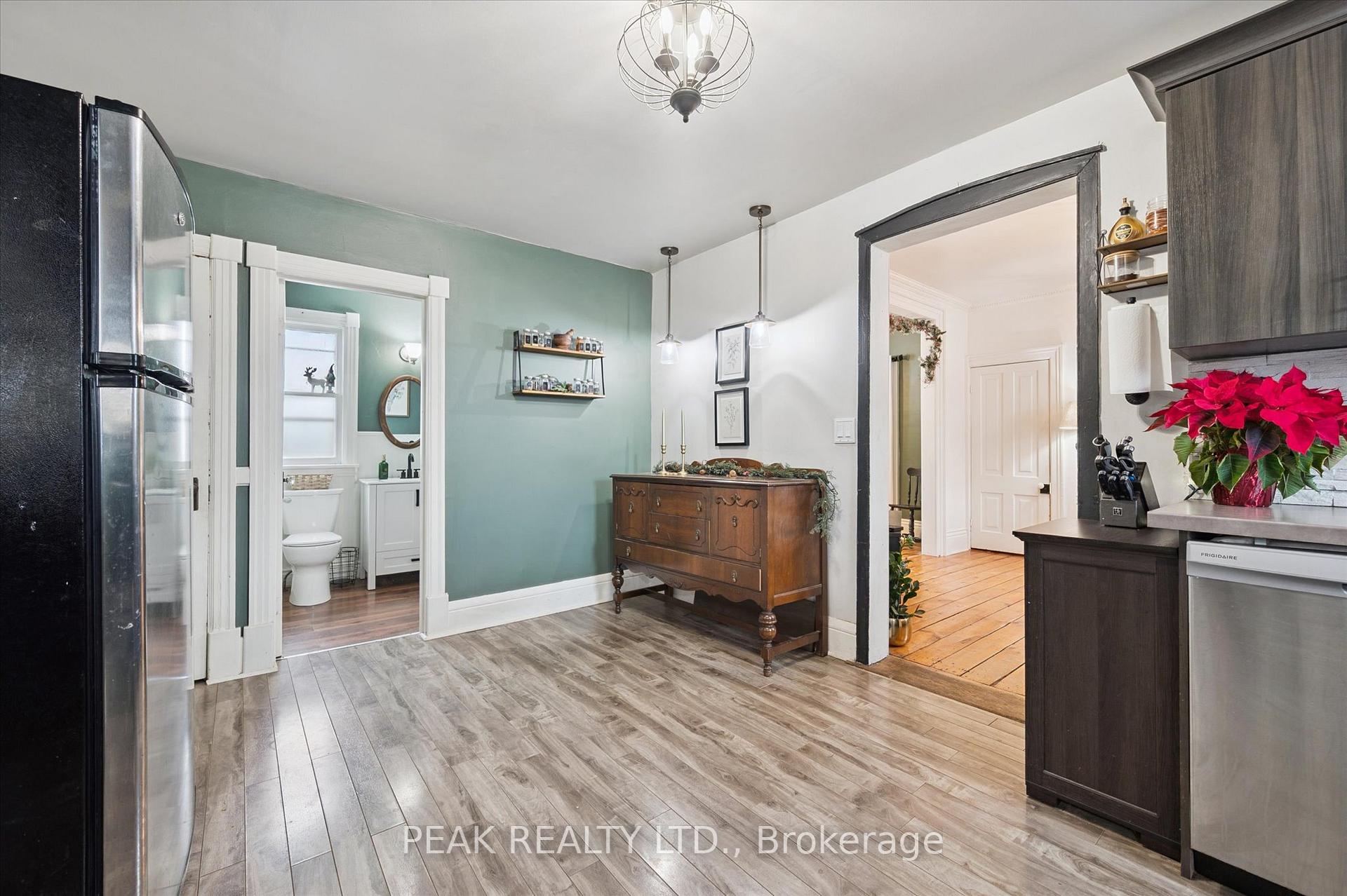 Photo 7 of 17 Ball Street, Brant, Paris — HOMEH