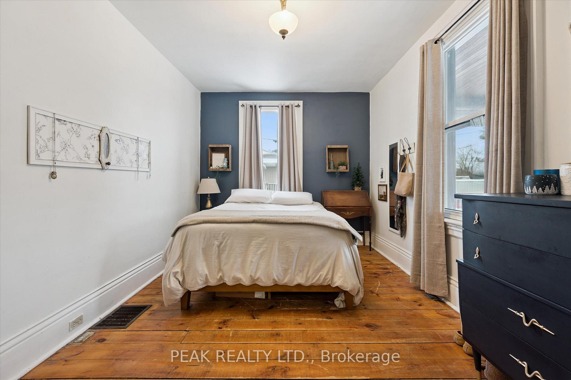 Photo 8 of 17 Ball Street, Brant, Paris — HOMEH