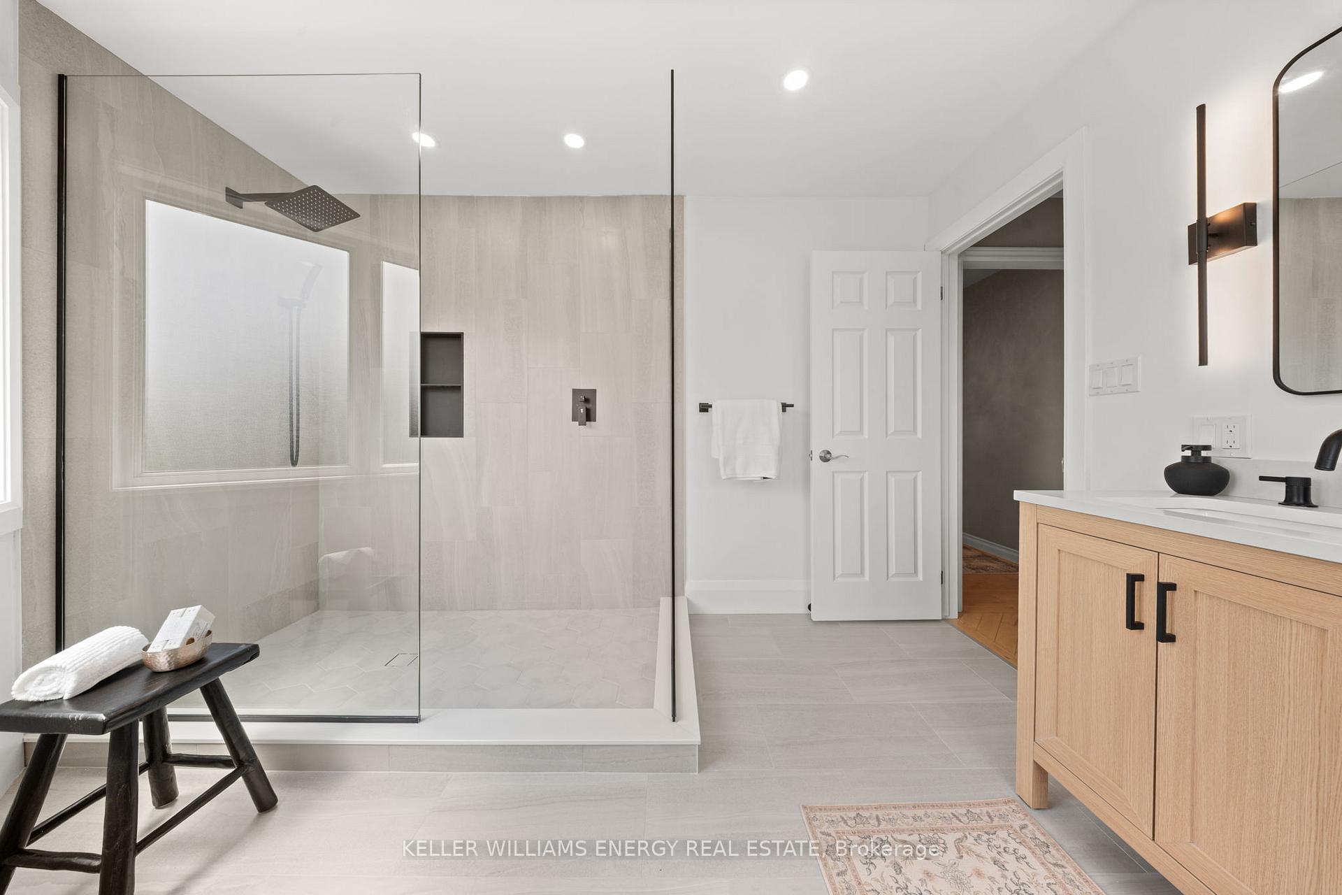 Photo 25 of 4 Clarke Street, Clarington, Newcastle — HOMEH