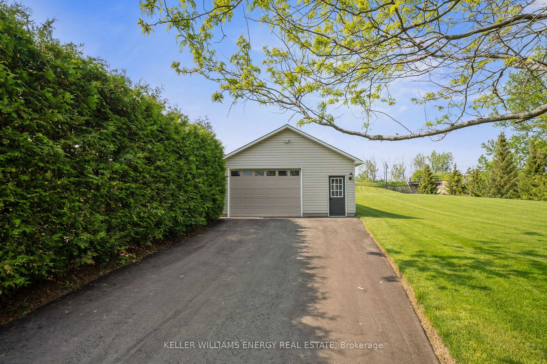 Photo 37 of 4 Clarke Street, Clarington, Newcastle — HOMEH