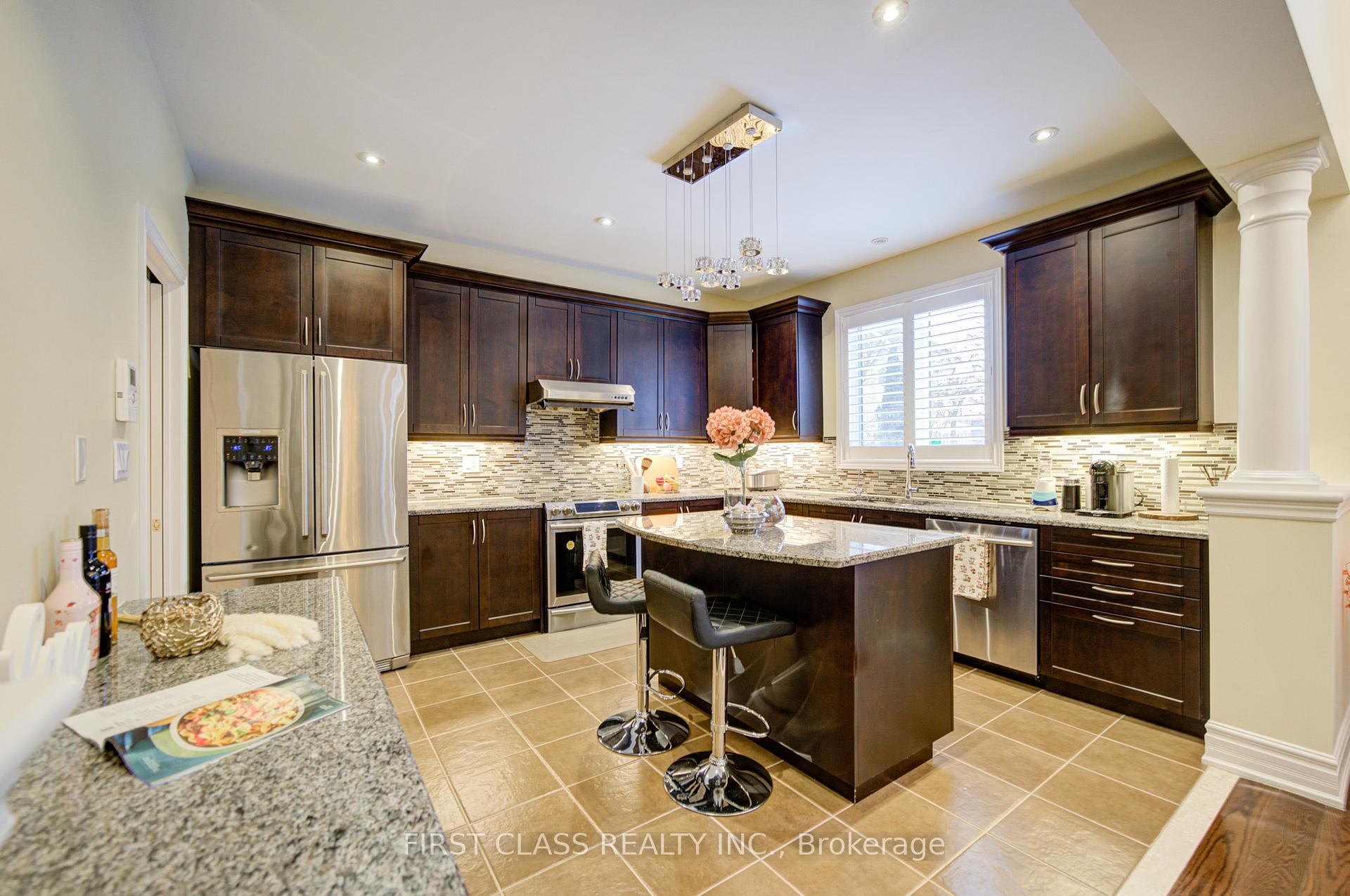 Photo 6 of 73 Glengordon Crescent, Markham, Devil's Elbow — HOMEH