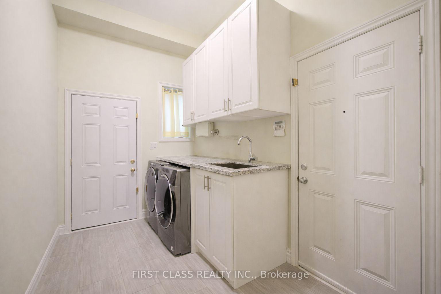 Photo 19 of 73 Glengordon Crescent, Markham, Devil's Elbow — HOMEH