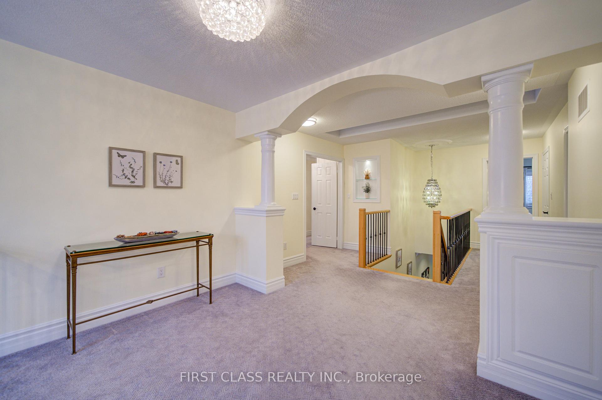 Photo 3 of 73 Glengordon Crescent, Markham, Devil's Elbow — HOMEH
