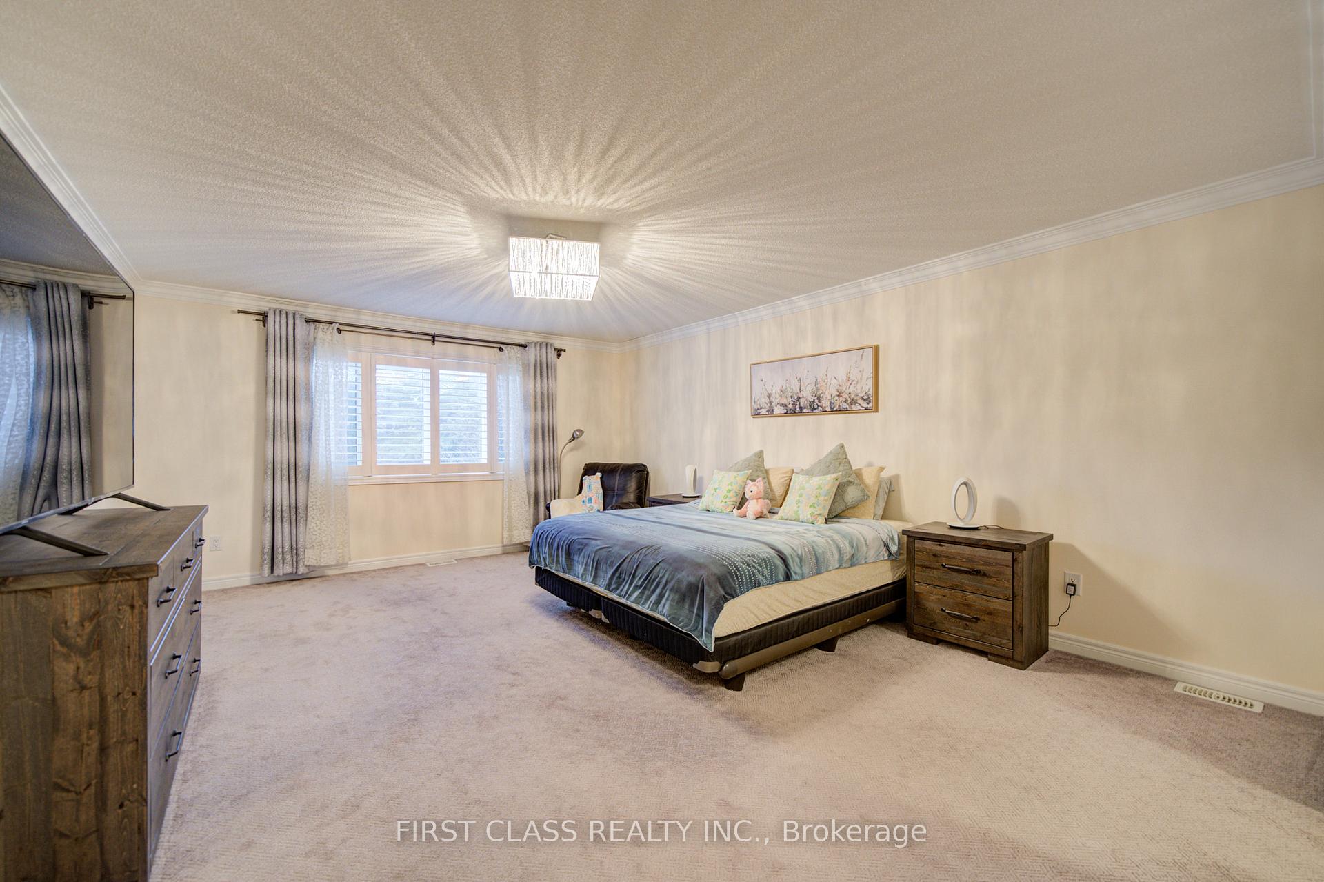 Photo 26 of 73 Glengordon Crescent, Markham, Devil's Elbow — HOMEH