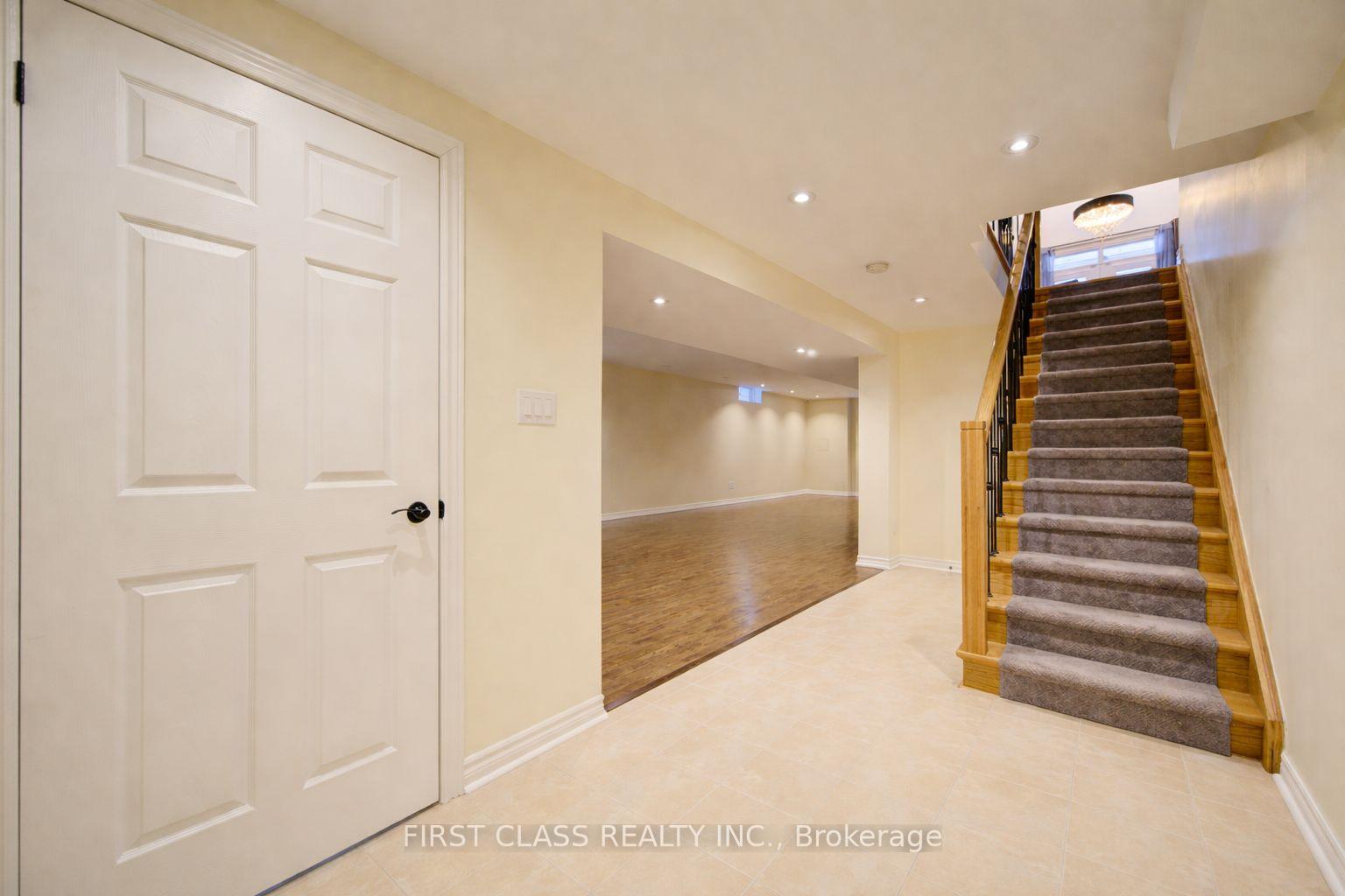Photo 11 of 73 Glengordon Crescent, Markham, Devil's Elbow — HOMEH