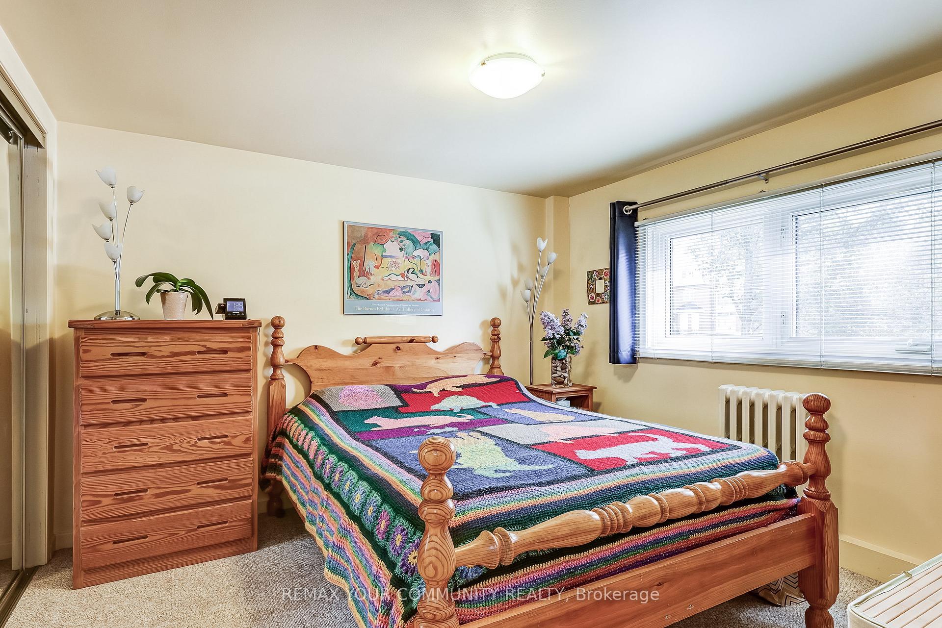 Photo 13 of 2 Rougecrest Drive, Markham, Markham Village — HOMEH