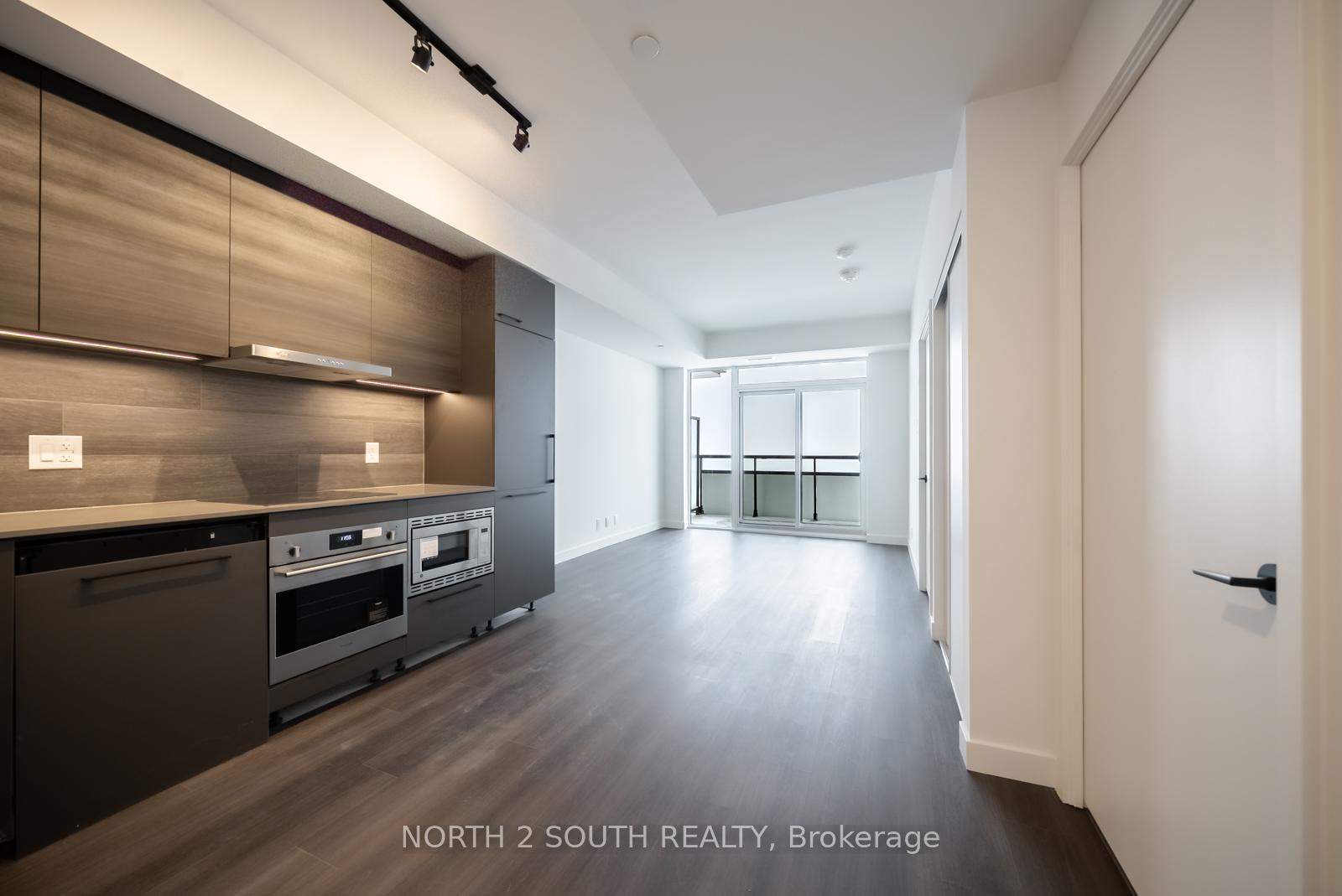 Photo 3 of Unit 1008, 1050 Eastern Avenue, Toronto, The Beaches — HOMEH