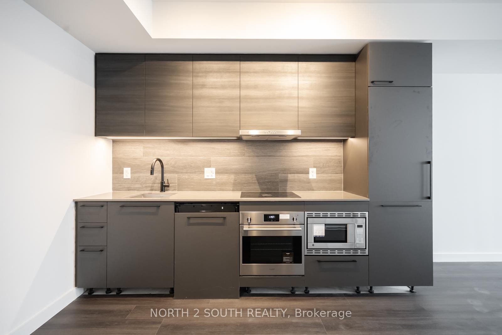 Photo 6 of Unit 1008, 1050 Eastern Avenue, Toronto, The Beaches — HOMEH