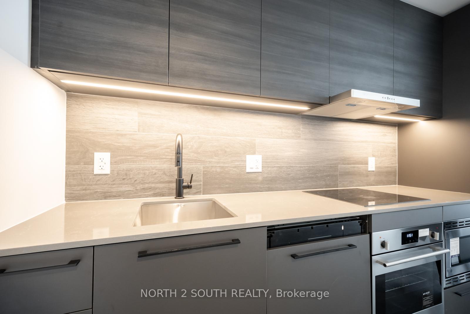 Photo 8 of Unit 1008, 1050 Eastern Avenue, Toronto, The Beaches — HOMEH